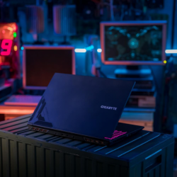 Gb g5kf 15.6 i7 16gb...